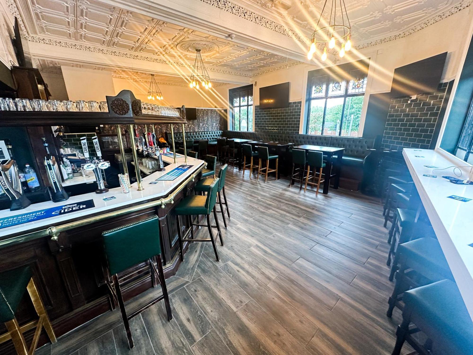 The Valley Inn 利物浦 外观 照片